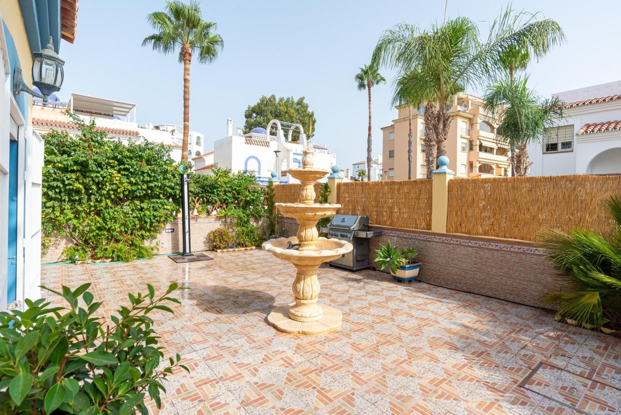 טורמולינוס Villa Valentina - Renovated On Los Alamos Beach מראה חיצוני תמונה