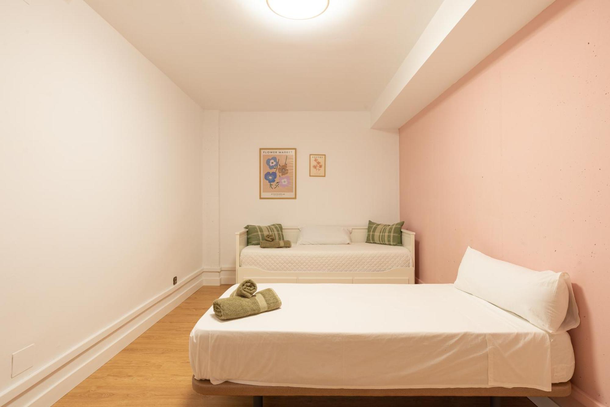 טורמולינוס Villa Valentina - Renovated On Los Alamos Beach מראה חיצוני תמונה