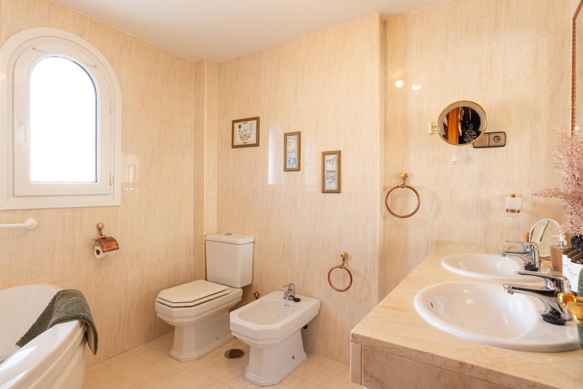 טורמולינוס Villa Valentina - Renovated On Los Alamos Beach מראה חיצוני תמונה
